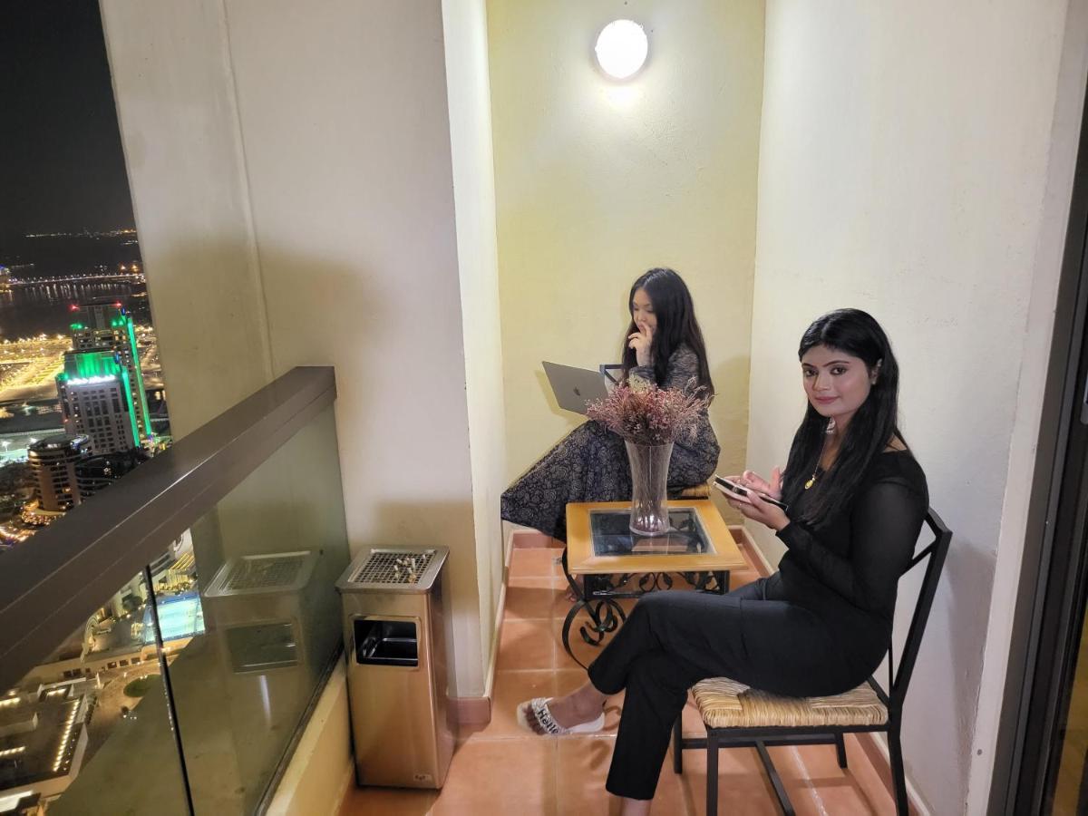 Pirates Bay Hostel Dubai Ngoại thất bức ảnh