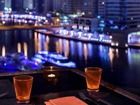 Pirates Bay Hostel Dubai Ngoại thất bức ảnh